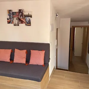 Apartamento Casa Ferrers Piso 5. Precioso ático Con Terraza, Tarragona